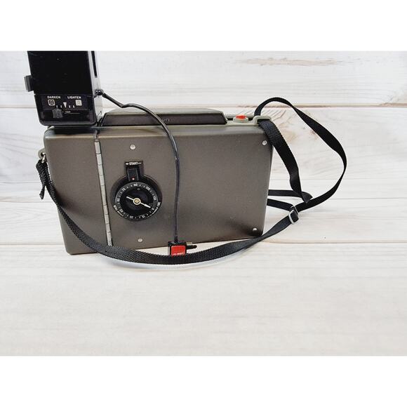 Polaroid Automatic Land Camera 440 W/Focused Flash Attachment & Manual Vintage - Picture 15 of 16